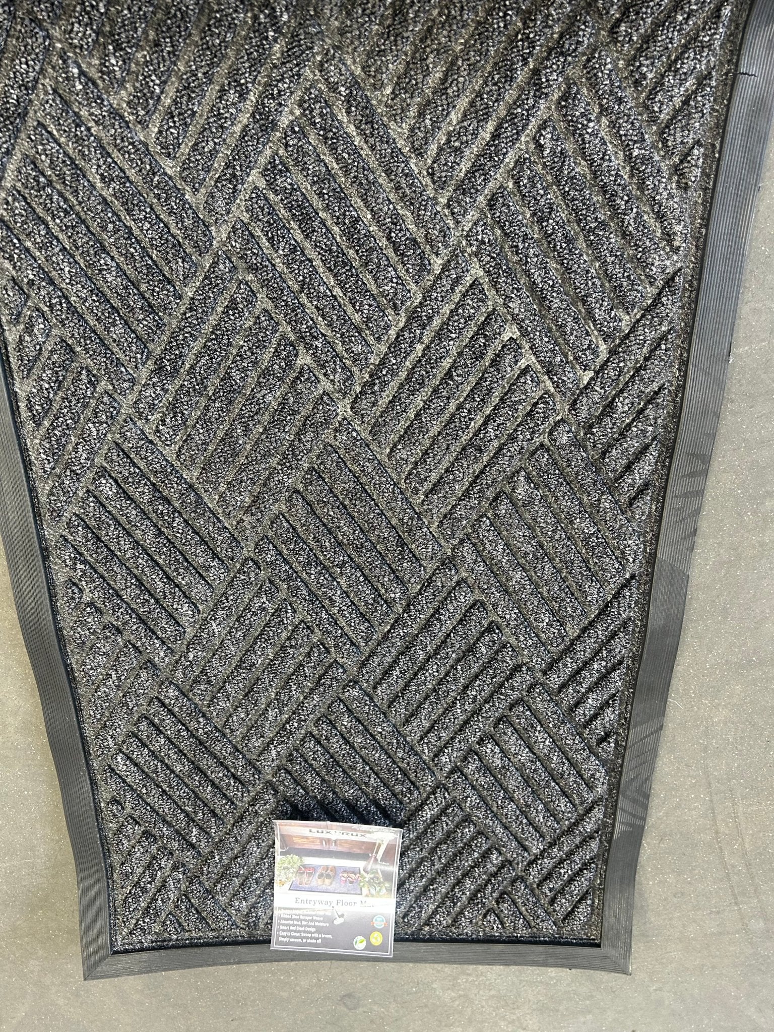 Black 17”x29” Heavy Duty Outdoor / Indoor Floor Mat, Non slip, Dirt Tapping Entryway Rug - 2Much Liquidators